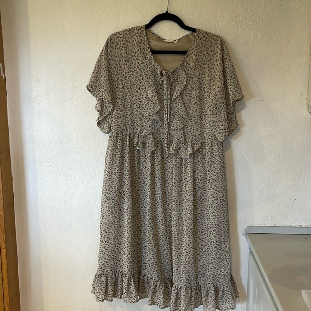 Leía and Co Dress. Cottage core. Size L.